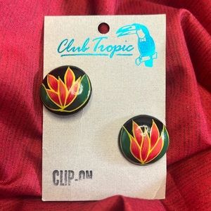 Vintage Tropical Clip Earrings silver tone back Flower Design, Fashion Jewelry